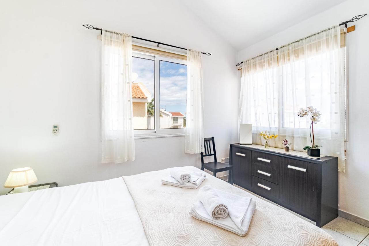 Villa Sunnyside Mandali By Ezoria Villas بروتاراس المظهر الخارجي الصورة